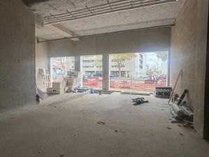 Local commercial 148 m²