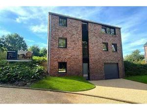 LOT 2 - Maison 4façades neuve - éco-intelligente!