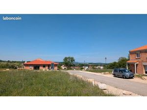 Parcelle constructible de 649m²