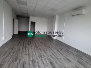 Bureaux 72 m² Écouflant