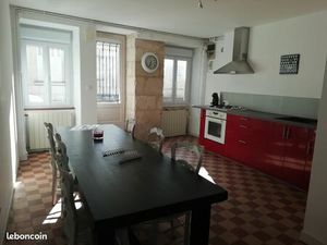 Centre ville BOURGUEIL (à 5 mn d'Avoine - Idéal pour prestataire CNPE) maison T3 de 96 m²