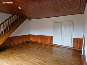 Grand T3 DUPLEX à PUGEY