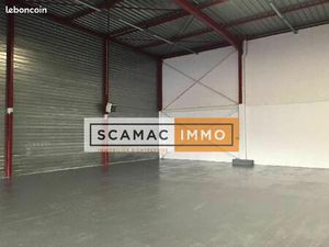 Local industriel 2 267 m²