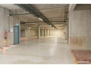 Entrepôt 400 m² MALAKOFF