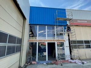 Location local 630m2