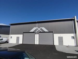 Local 160 m² Sainte-Marie