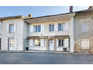 Maison Les Cars 153 m² T-6 à vendre  109 000 €