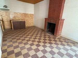 Maison de ville avec grande dépendance – 144 m² – Bourg-sur-Gironde (33710)