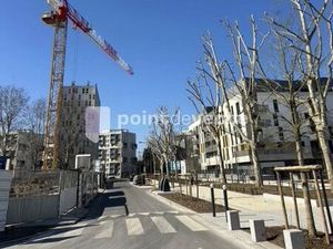 Local commercial 195 m²