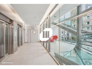 Bureaux 194 m²