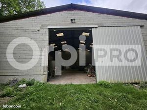 Local d'activité 250 m²