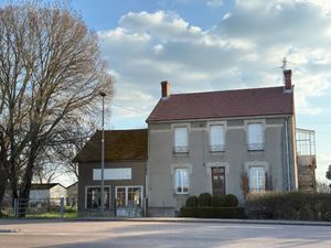 Vente maison 7 pièces 140 m² à La Roche-en-Brenil (21530)  83 000 €