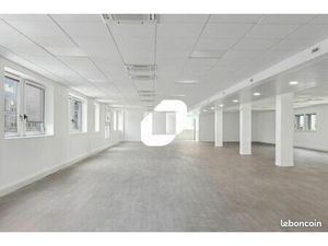 Bureau 1 036 m²