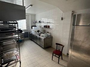 Restaurant 65 m² ASNIERES SUR SEINE