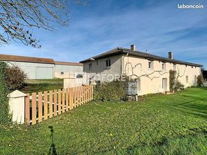 Maison 10 pièces 241 m²