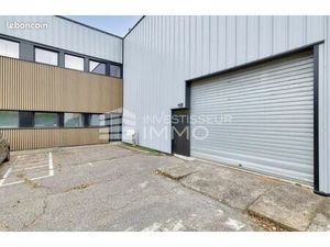 Local d'activité 1 834 m²