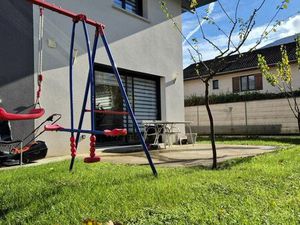 Maison mitoyenne (2019) à Marnaz – 4 chambres  terrasse et jardin