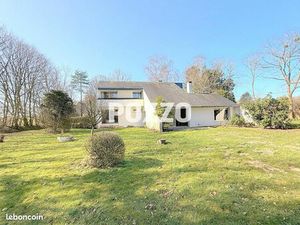 Maison 7 pièces 253 m²