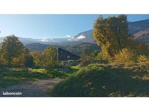 Terrain 600m² viabilisé à Claix