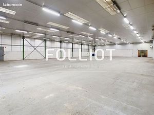 Local commercial 3000 m² SAINT-LO
