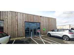 Local commercial 349 m² SAINT-LO
