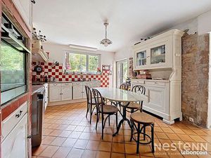 Maison 6 pièces 290 m²