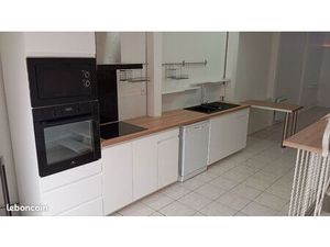 Duplex 110 M2 4 chambres centre village Claira