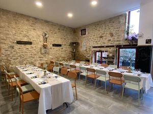 Fonds de commerce bar  restaurant 175 m²