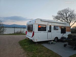 Recherche terrain à l'année pour caravane