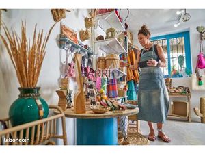 Fonds de commerce souvenirs 108 m²