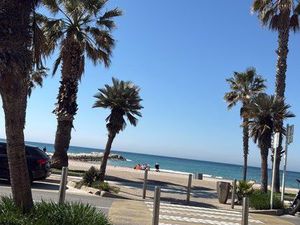 Restaurant face à la mer – Fonds de commerce à vendre” Emplacement rare – 75 m² + terrasse