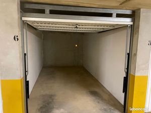 Garage fermé 13m2 - Bormes les mimosas (La Favière)