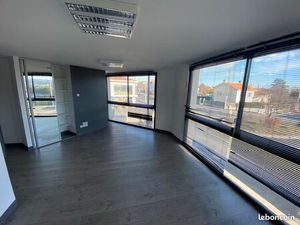 Superbe Bureaux angle boulevard Angoulême