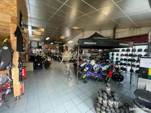 Local motos 241 m²