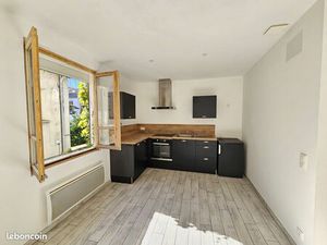 Appartement F2bis au cœur de Ceret avec garage