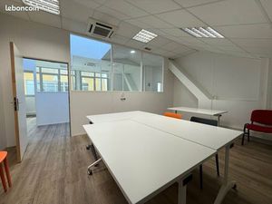 Bureaux 310 m²