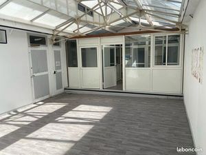 Local stockage et bureaux