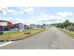 Local commercial 700 m²