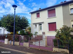 Maison mitoyenne avec sous-sol – 3 chambres – FOURCHAMBAULT