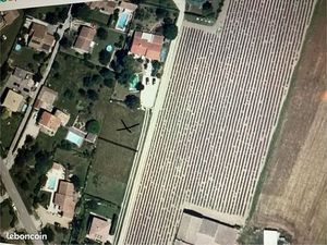 Terrain constructible et viabilisé à Malissard