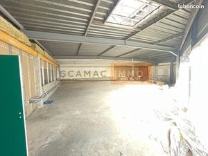 Local d'activité 263 m²