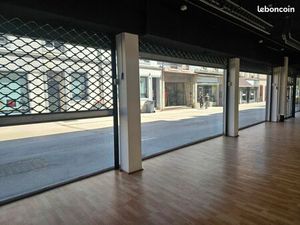 Locaux à usage commercial ou professionnel  Sarreguemines centre ville