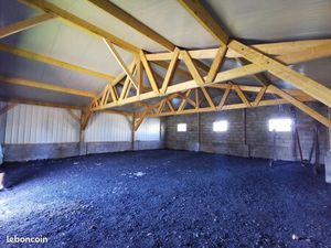 Location Garage   idéal stockage   création de boxs   artisans   véhicules de collections 