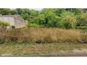 Terrain 1 069 m² Vouharte