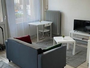 Appartement F2 Hyper centre-ville complètement meublé  très illuminé + balcon