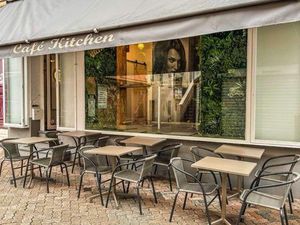 À Vendre ou location gérance : Fonds de Commerce Café-Restaurant - Terrasse sur rue piéton