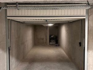 Garage sécurisé à louer à Annecy - accès facile et rapide