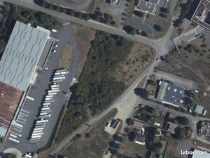 Terrain 10 000 m² Gravigny