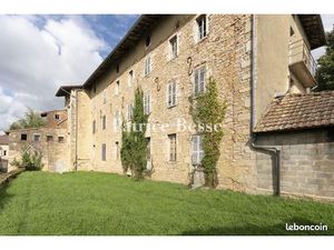 Commerce services 868 m²