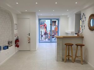 À LOUER – Local commercial 52 m² – Bandol